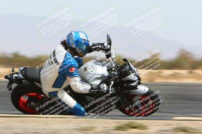 media/Apr-10-2022-SoCal Trackdays (Sun) [[f104b12566]]/Turn 3 Inside (1150am)/